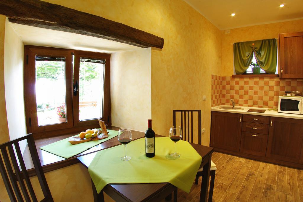Guesthouse Villa Marija Motovun Habitación foto